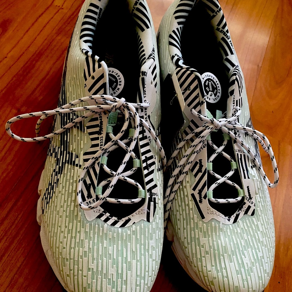 GEL-QUANTUM 180 5 MODERN TOKYO Running Shoes